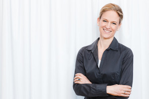 https://www.gmelin-hausarzt-schwabing.de/wp-content/uploads/2015/08/Hausaeztin-Schwabing-Julia-Gmelin-Portrait.jpg